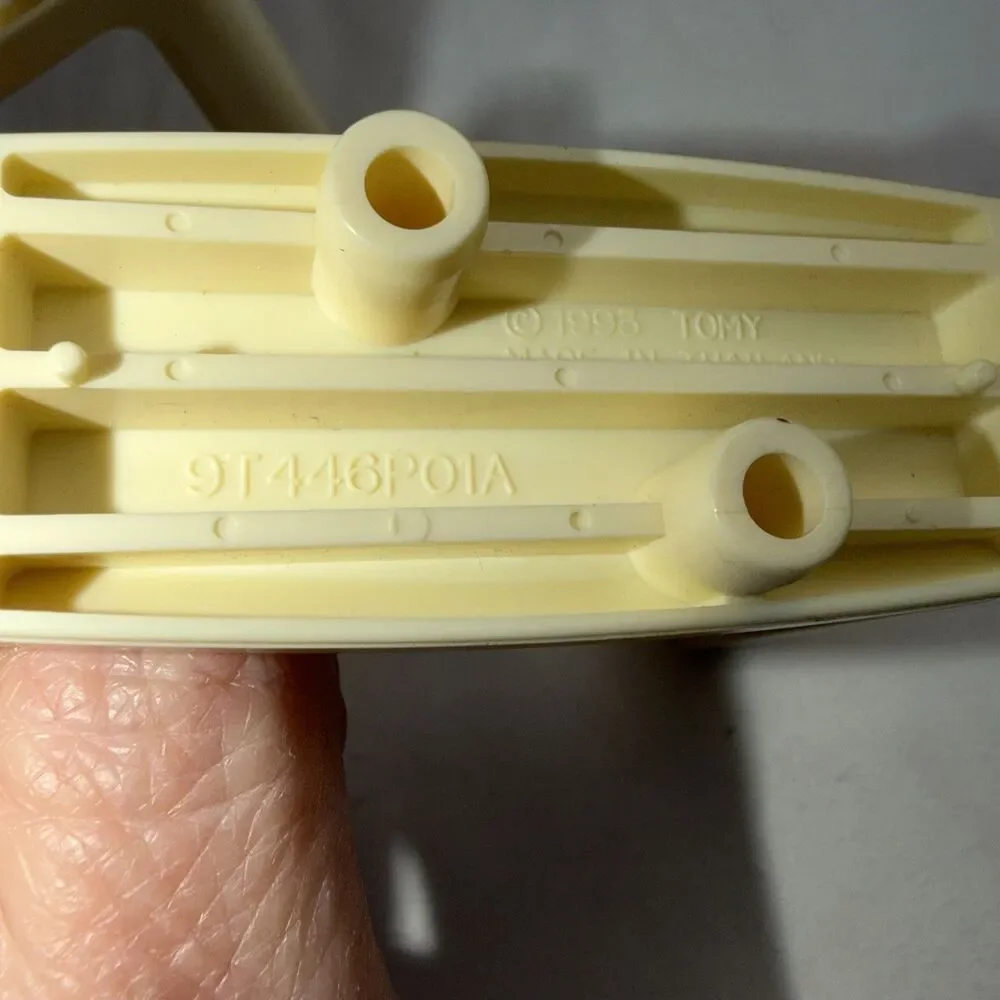 Tomy Thomas Train 2006 Track Replacement Pieces 5pc Cream Risers 9T446P01B VTG
